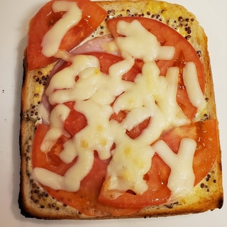 ジューシートマトのチーズトースト